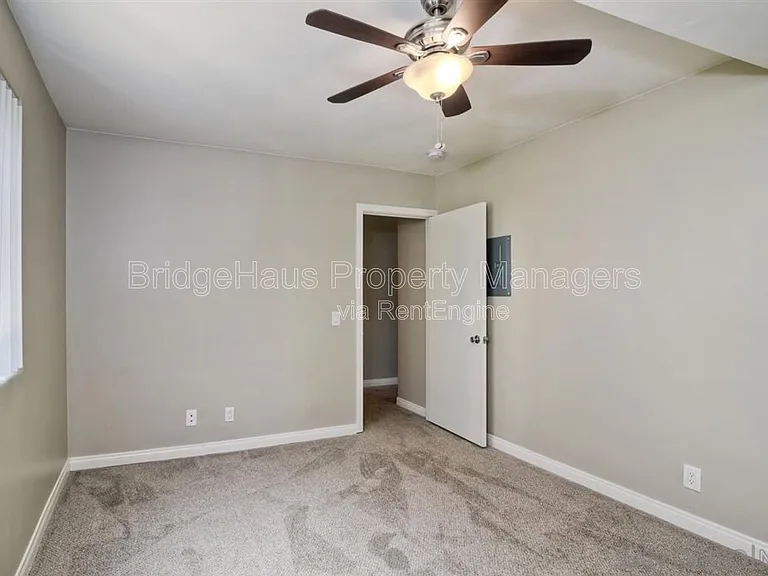 378 Moss St #14 — Photo 12