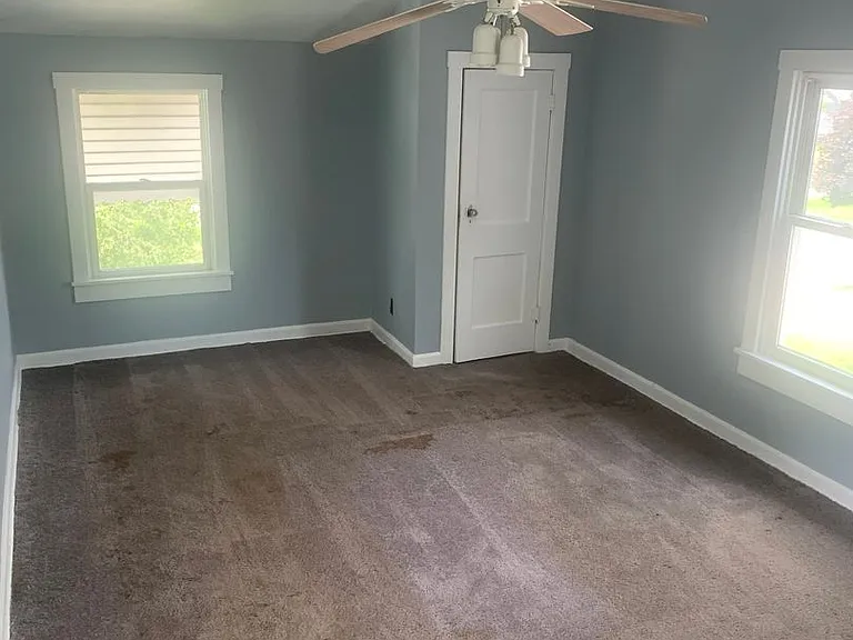 2440 Yale Blvd — Photo 4
