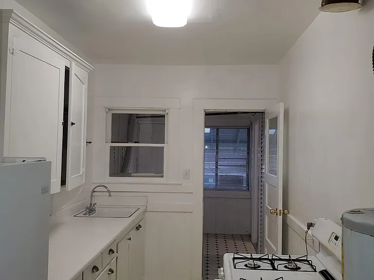 1235 T St — Photo 12