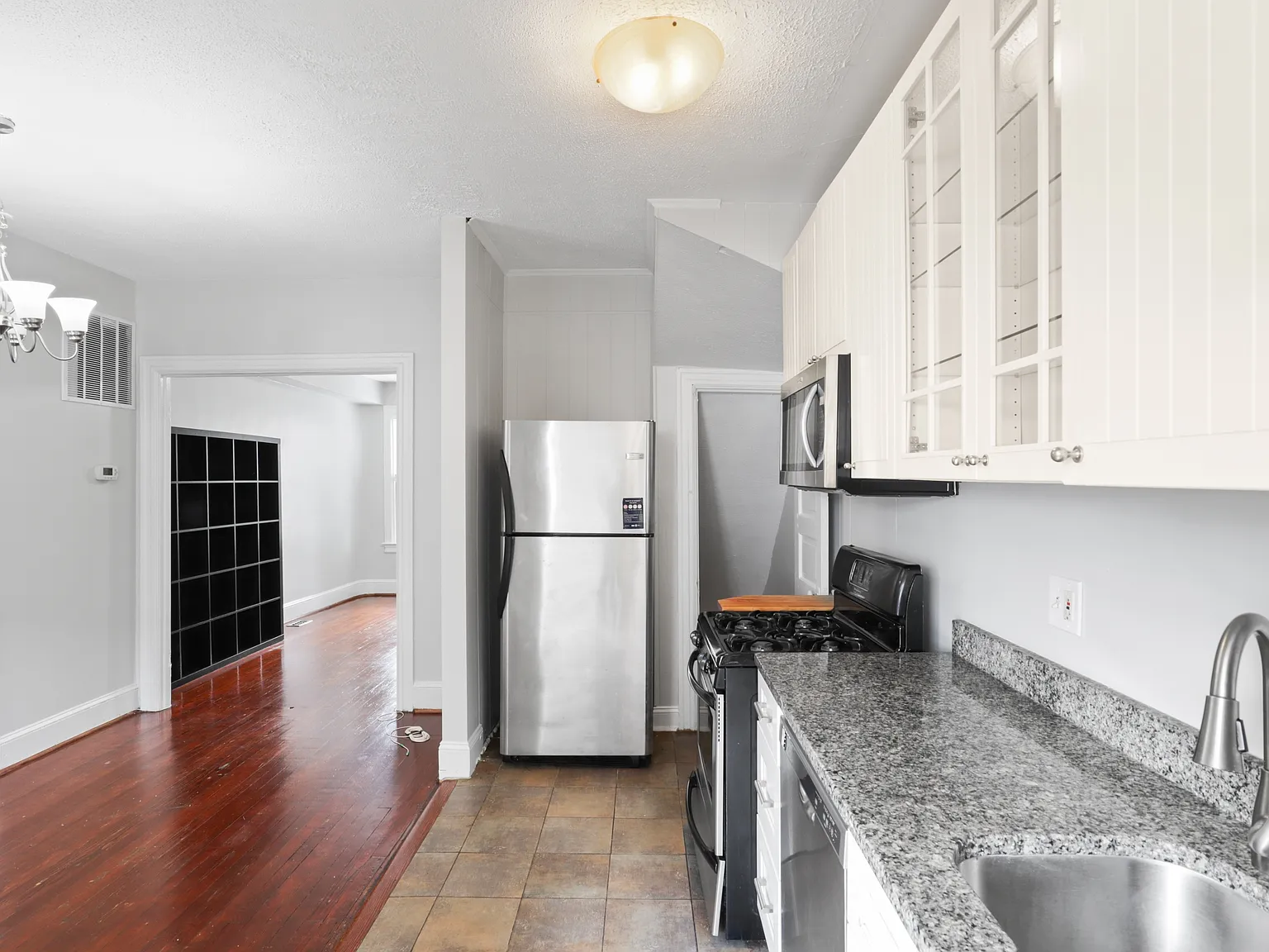 209 Douglas St NE (DC) - 1 — Photo 3