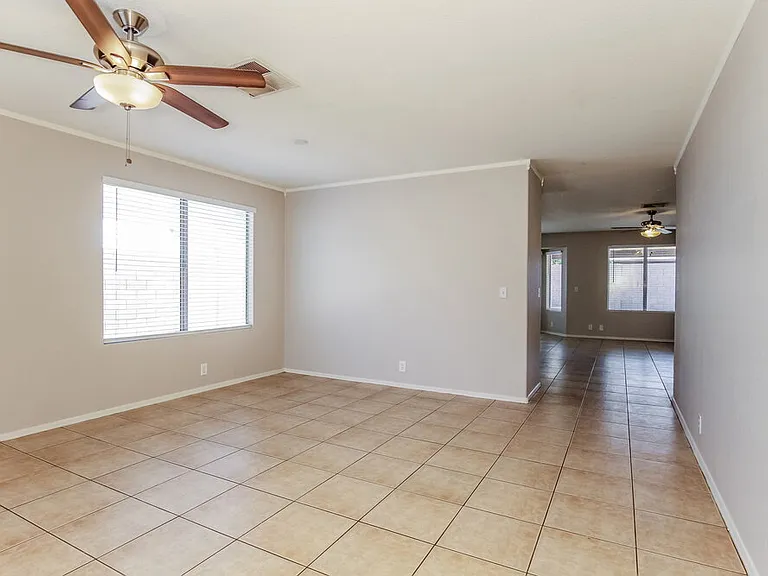 8745 W Tuckey Ln — Photo 6