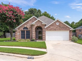 12728 Chinaberry Ct, Euless, TX 76040