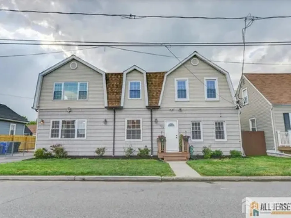 607 Almon Ave