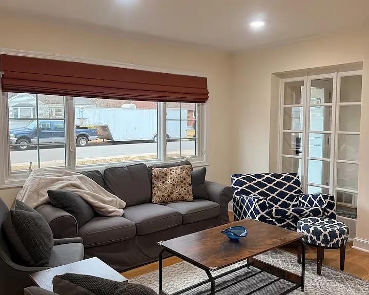 9814 Parkwood Dr — Photo 2