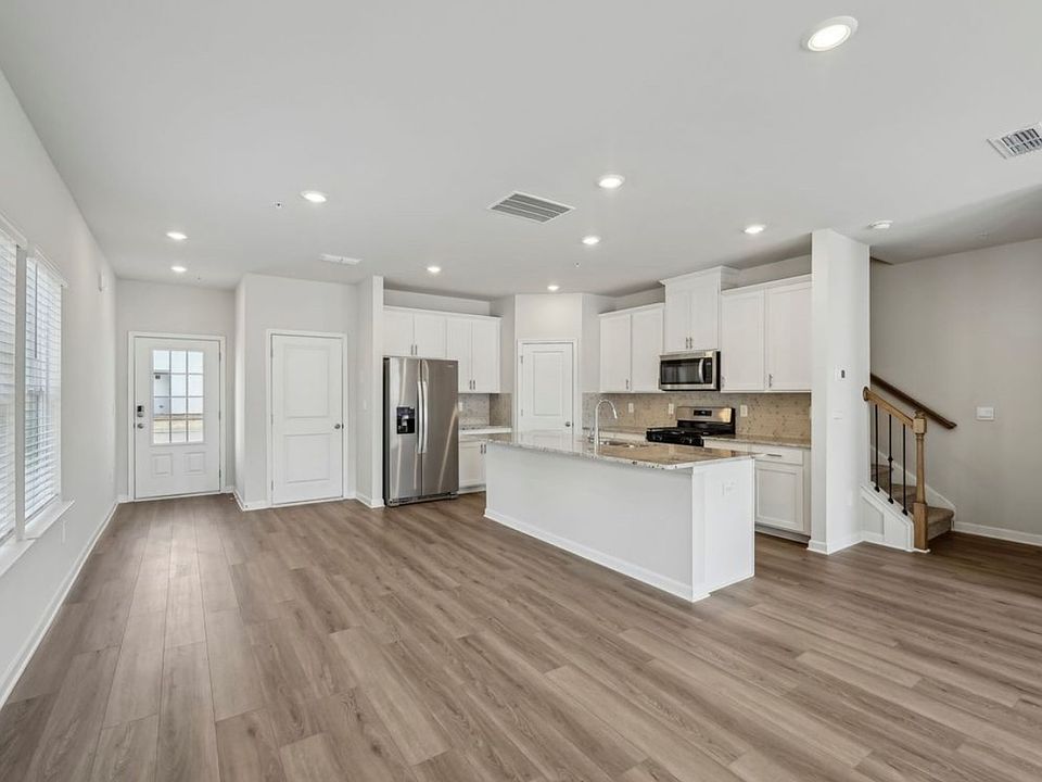 2nd image of 6350 Apalachee Way SE
