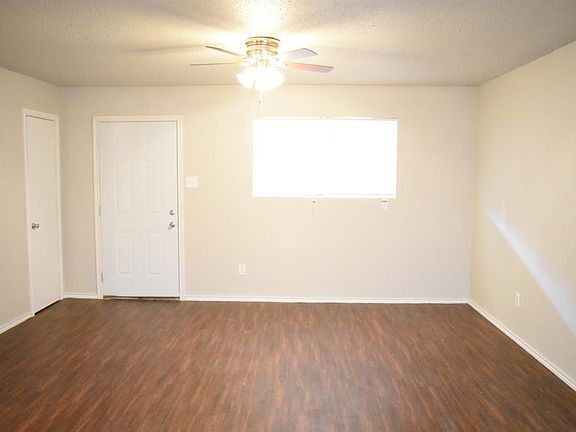 2nd image of 1606 Elkhart Ave APT 18