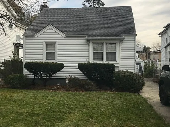 8531 239th St, Bellerose, NY 11426