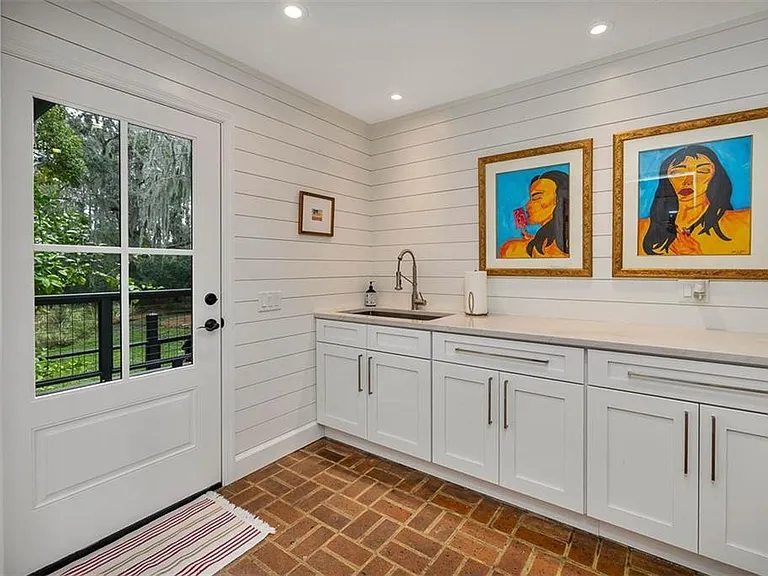6201 Frederica Rd — Photo 48