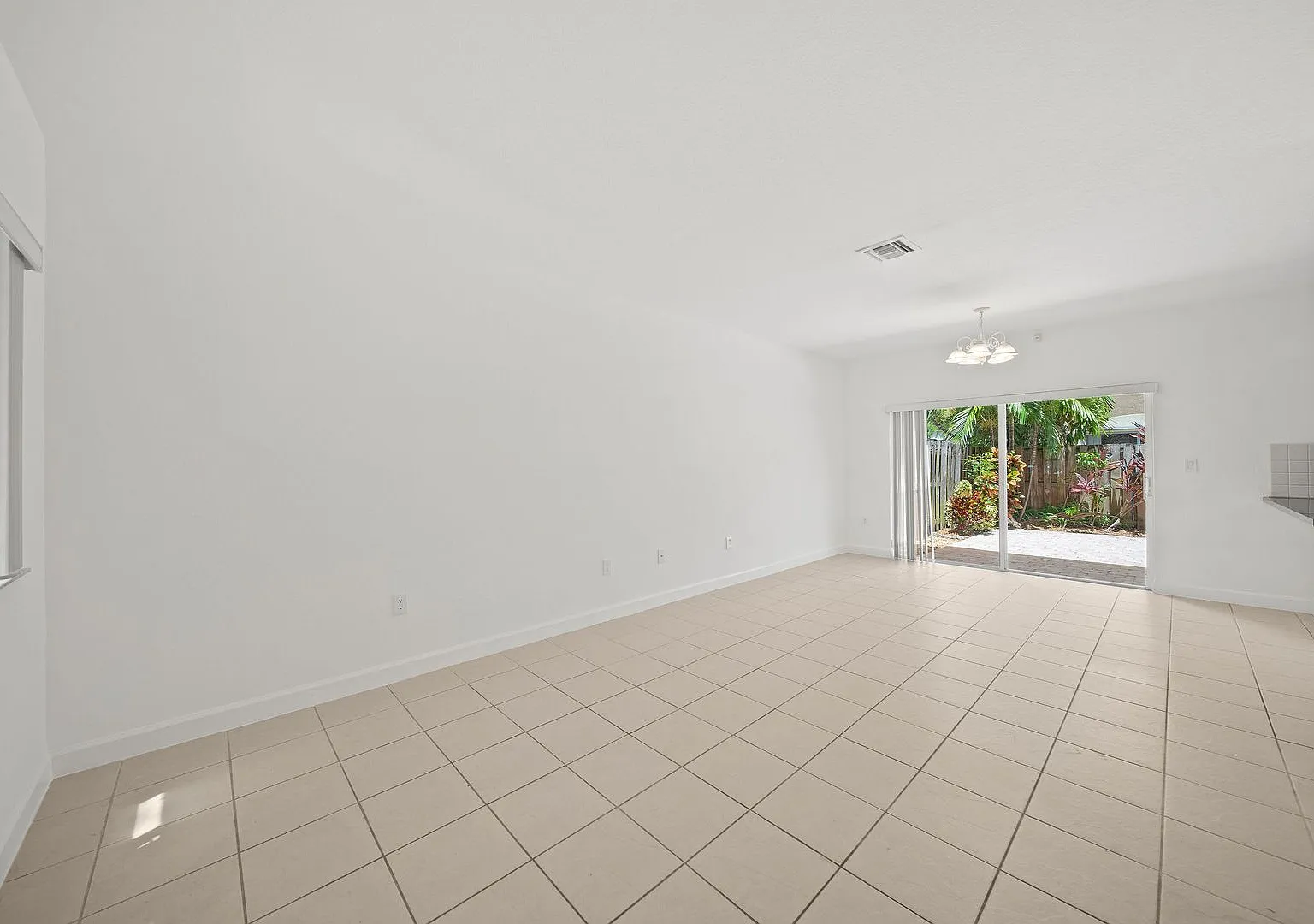 Cutler Bay Townhouse — Photo 3
