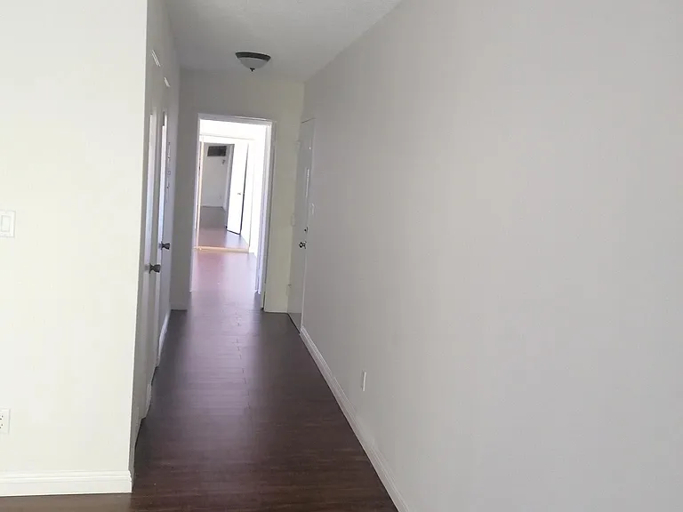 11043 Venice Blvd #9 — Photo 3
