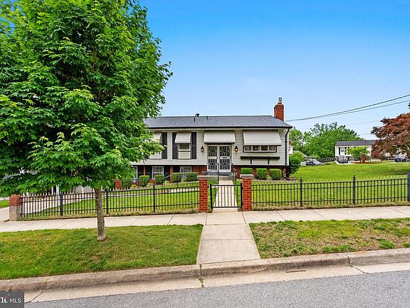 5th image of 1201 Chillum Manor Rd