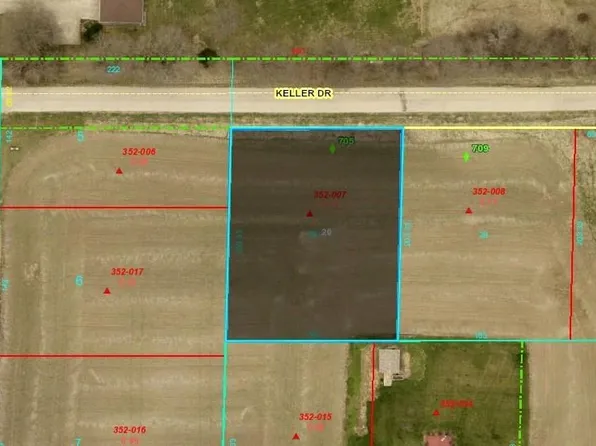 705 Keller Dr, Dixon, IL 61021