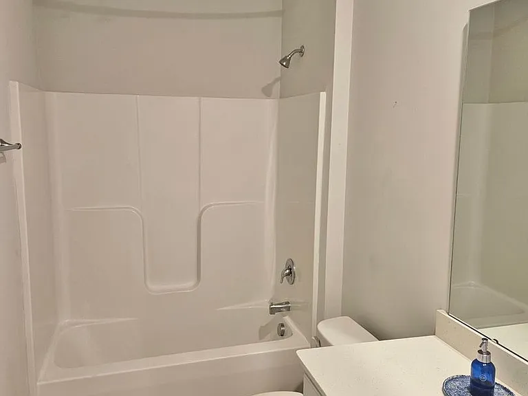 230 Ashland Dr S #W — Photo 10