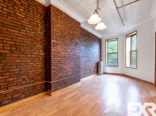 313 Van Buren St #2F, Brooklyn, NY 11221