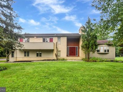 128 Oak Creek Rd, East Windsor, NJ, 08520