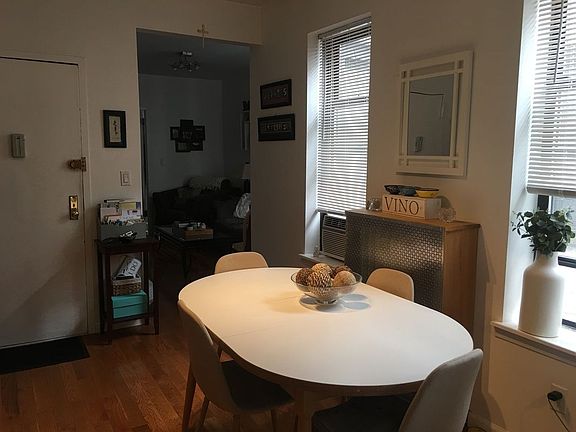 5th image of 3034 30th St APT 4L