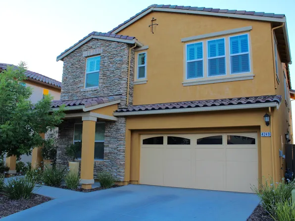 4240 Vittorio Dr, Roseville, CA 95661