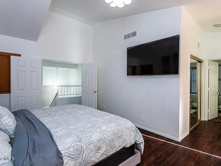 11015 W Laurelwood Ln — Photo 32