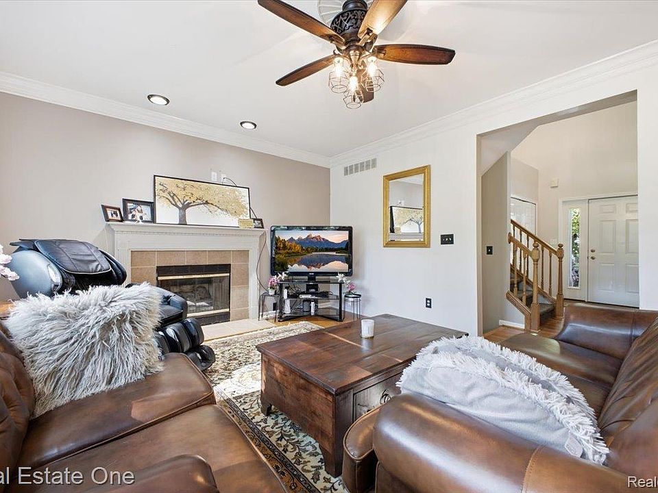 2475 Horace St, photo 18