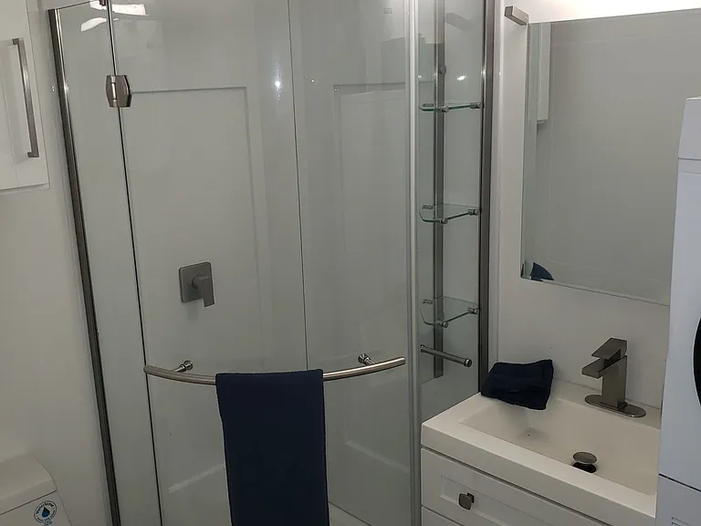 237 S Clementine St #8 — Photo 17