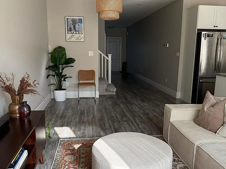 43 Curtis St — Photo 10