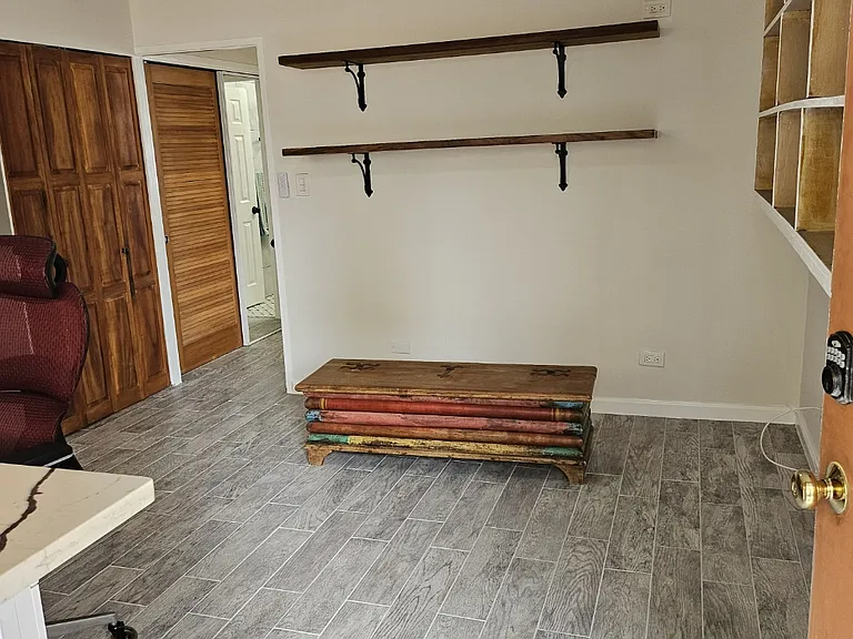 236 Liliuokalani Ave #103 — Photo 4