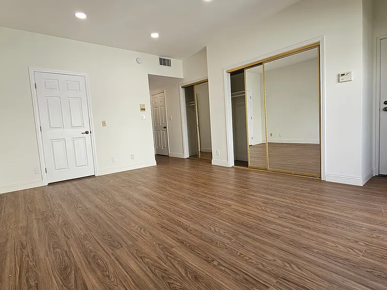 10620 Eastborne Ave #202 — Photo 12