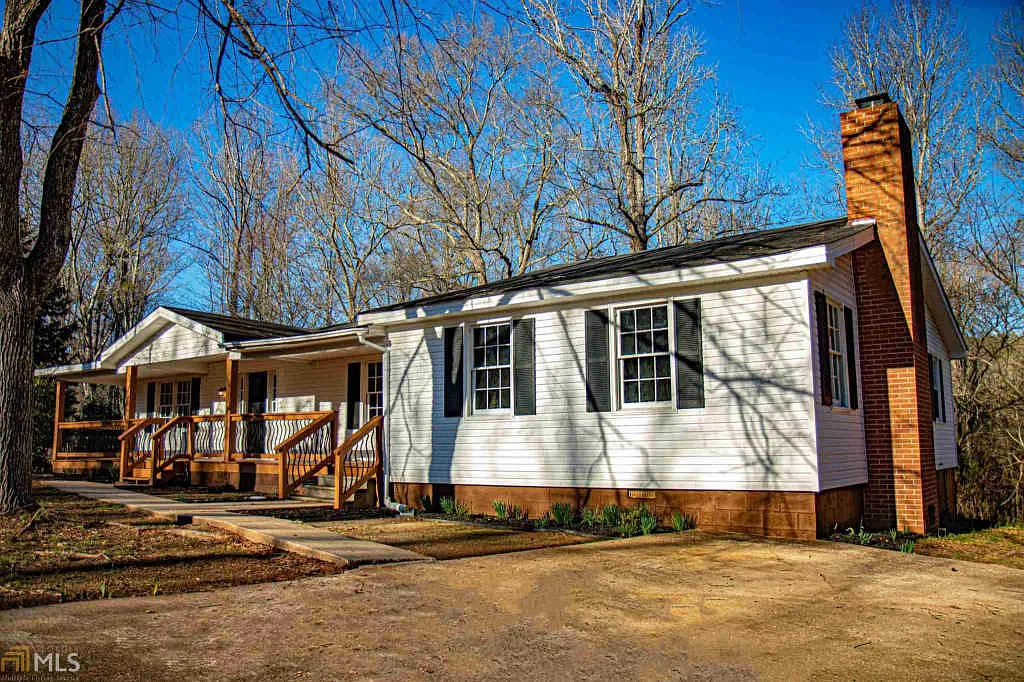 2152 Smyrna Church Rd photo 1