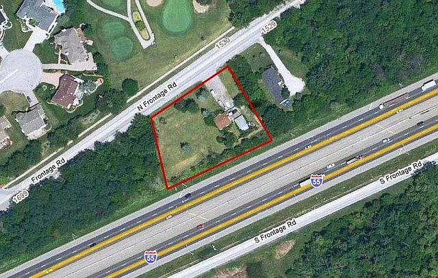 1535 N Frontage Rd photo 1