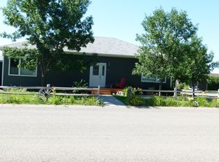 247 W Quincy Ave, Chester, MT 59522