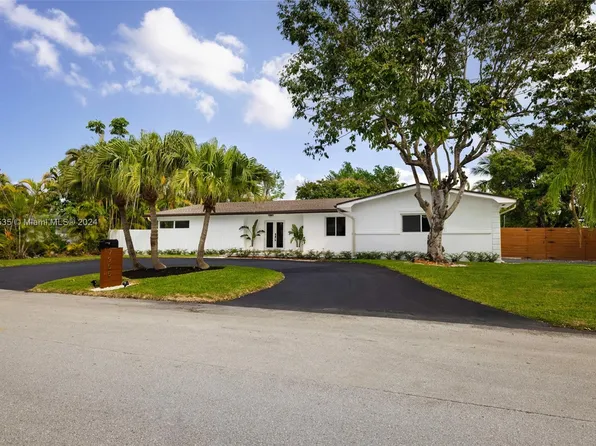 7955 SW 162nd St, Palmetto Bay, FL 33157
