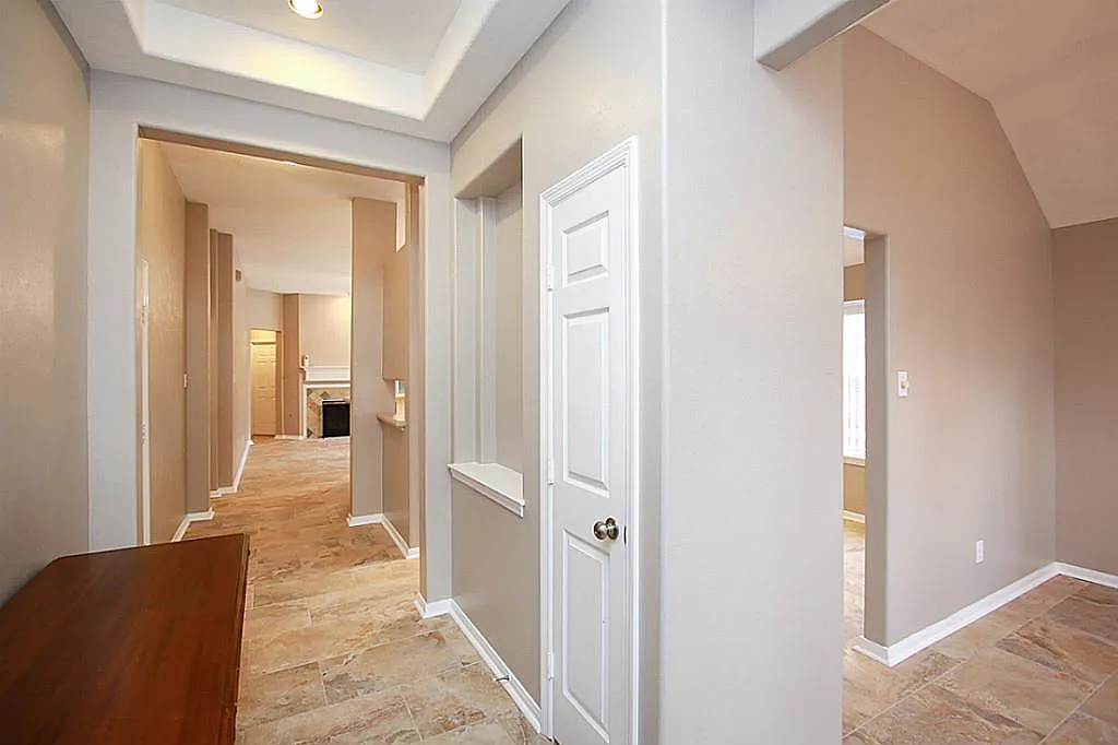 Photo 2 of 11 - 155 Avonlea Ct - The Woodlands, TX Building Photo - 155 Avonlea Ct