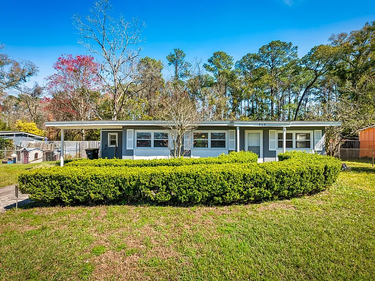 909 Westgate Dr — Photo 1
