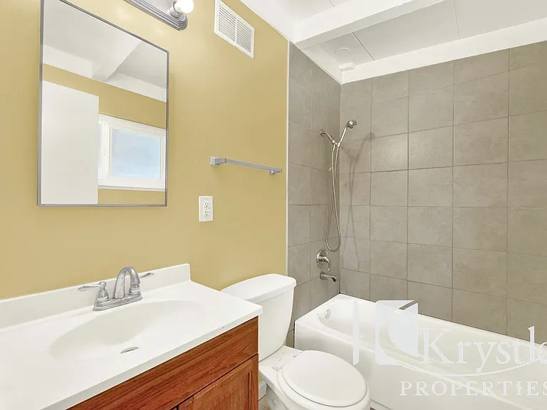 1114 Coronel Ave — Photo 16