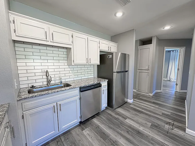 11 Holly Dr #A — Photo 10