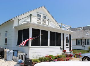 223 W 18th St, Ship Bottom, NJ 08008
