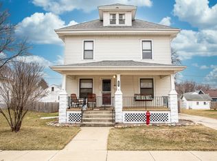 205 Commercial St, Reinbeck, IA 50669