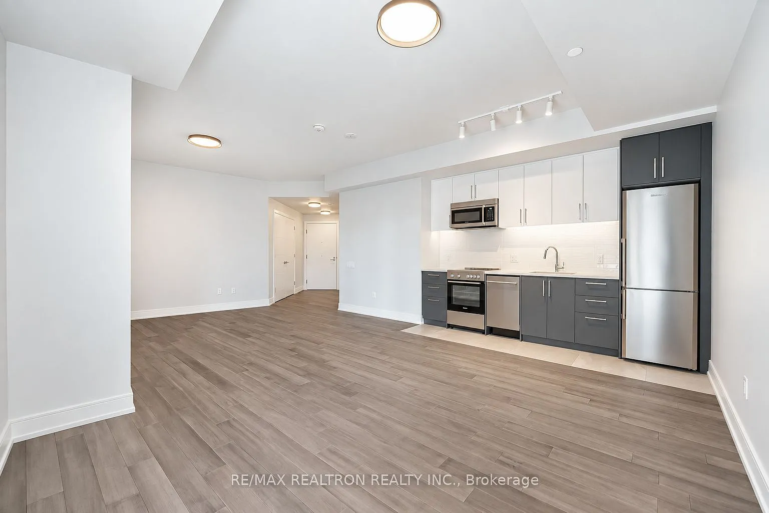 1 bed, $2,680 — Photo 3