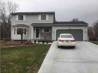 3152 Sandpoint Dr, Brighton, MI 48114