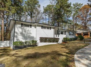 2939 Arrowood Dr, East Pt, GA 30344