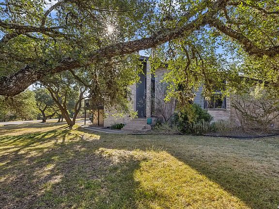 3rd image of 8267 PIMLICO LN