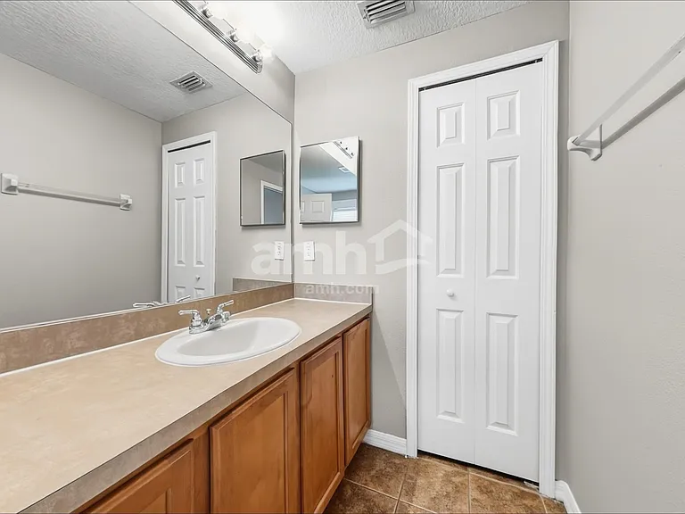 25815 Crippen Dr — Photo 10