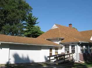 614 E Irving St, Milford, IL 60953