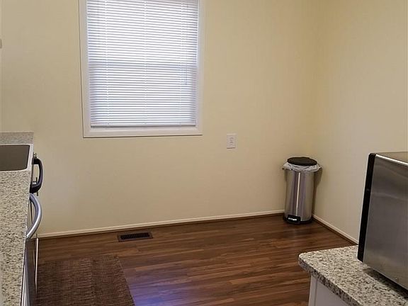 4th image of 1747 Brentwood Dr #544