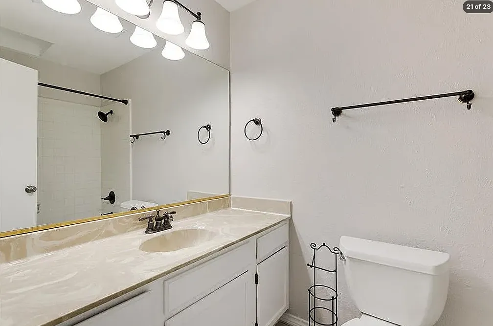 3 bed, 2.5 bath, 1752 sqft, $2,150 — Photo 4