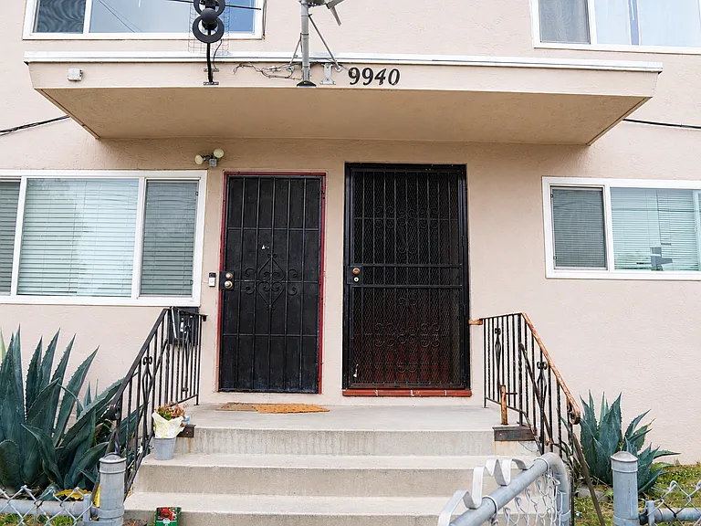 9940 Walnut St — Photo 21