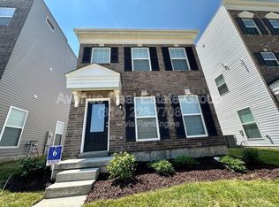5587 Walden Ridge Dr, Saint Louis, MO 63128