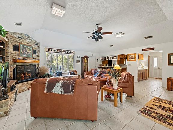 3rd image of 23560 Holly Lane