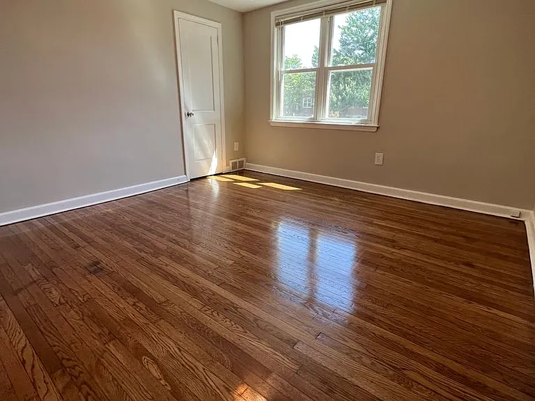 534 S 4th St — Photo 12