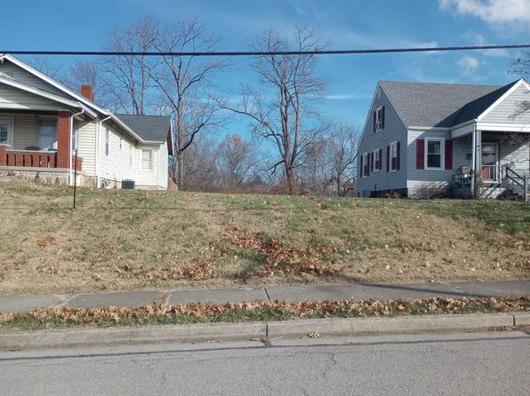 131 Renshaw Ave, Highland Heights, KY 41076